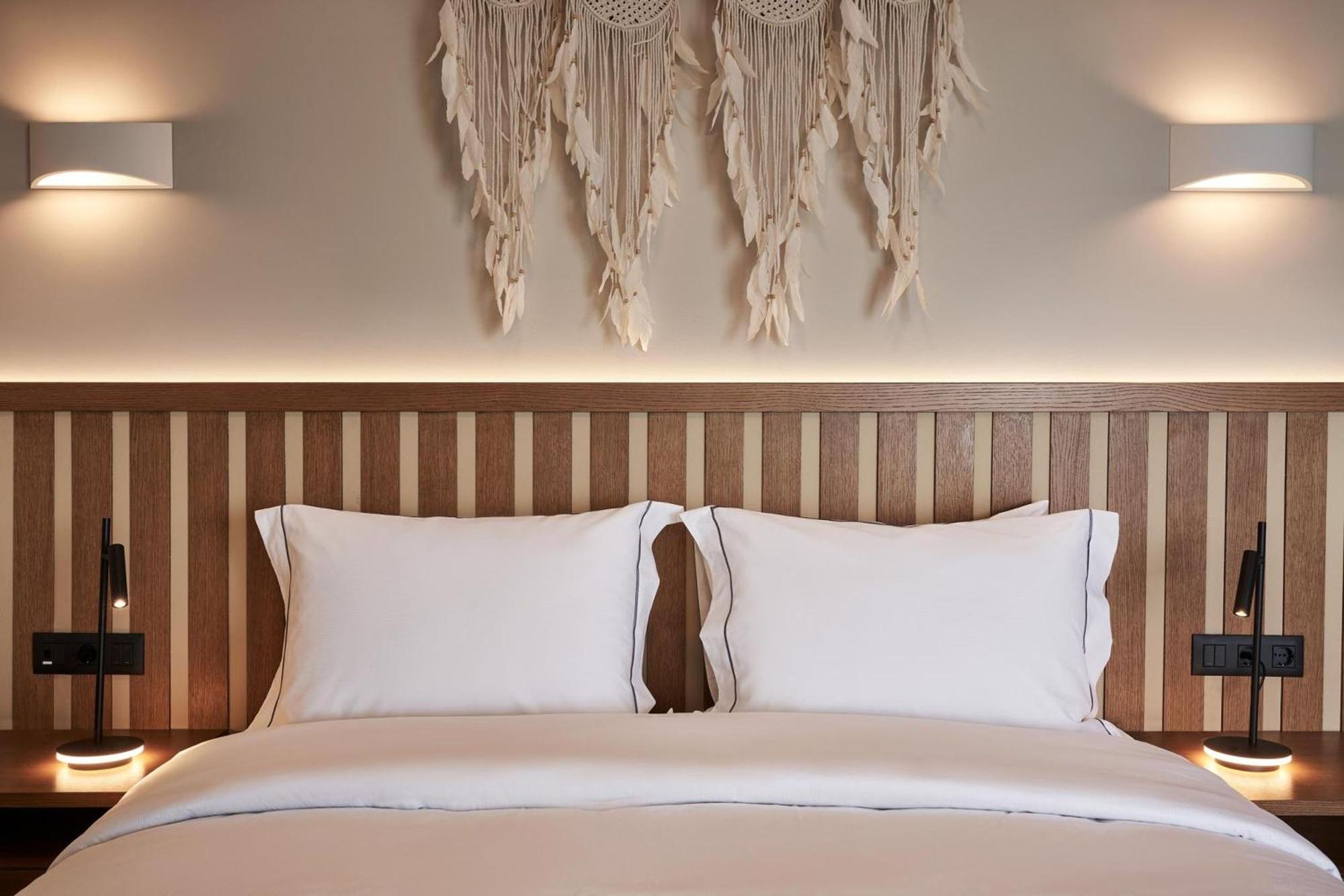 Beachfront Alassa Villas With Private Pools Kotronion  エクステリア 写真