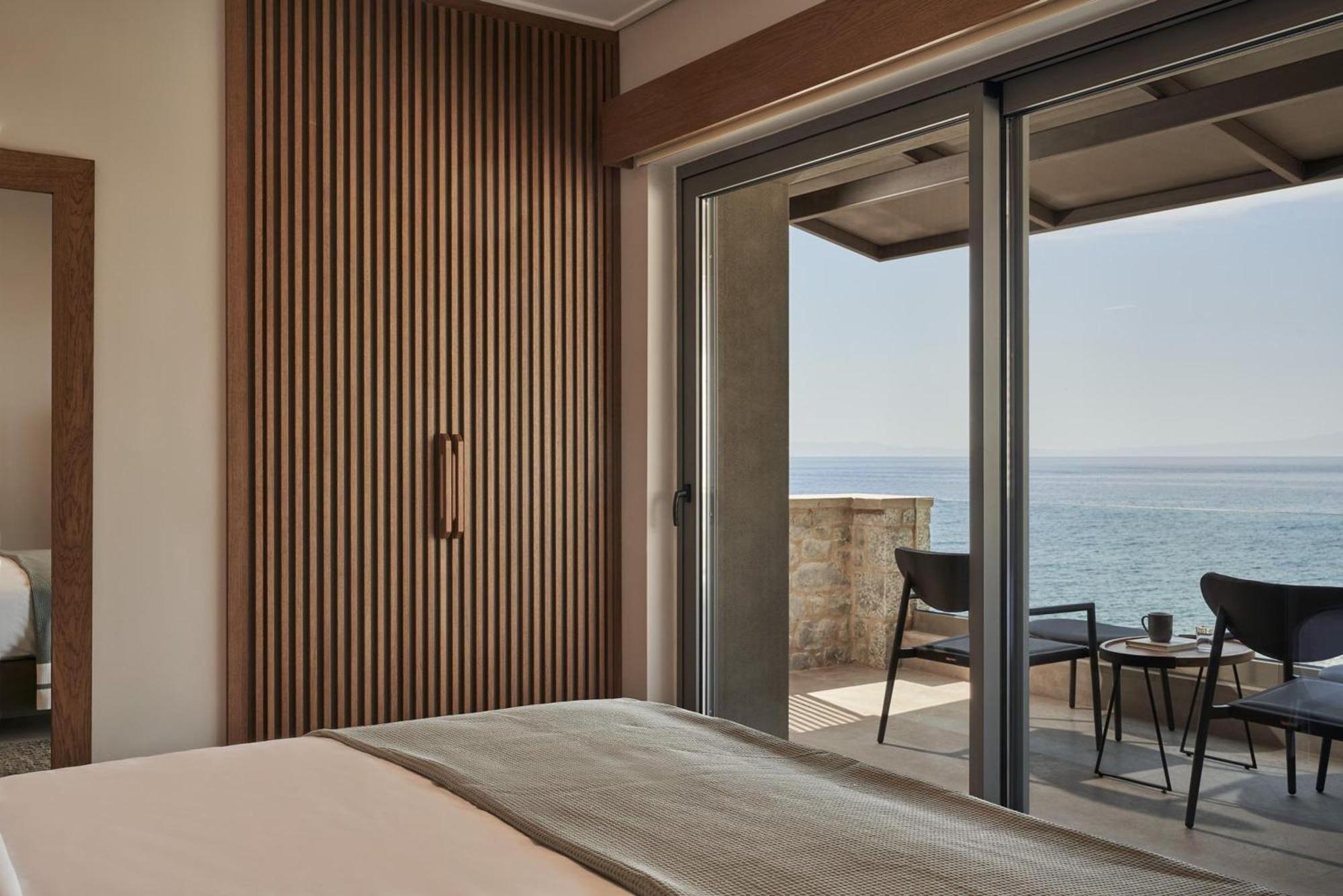Beachfront Alassa Villas With Private Pools Kotronion  エクステリア 写真